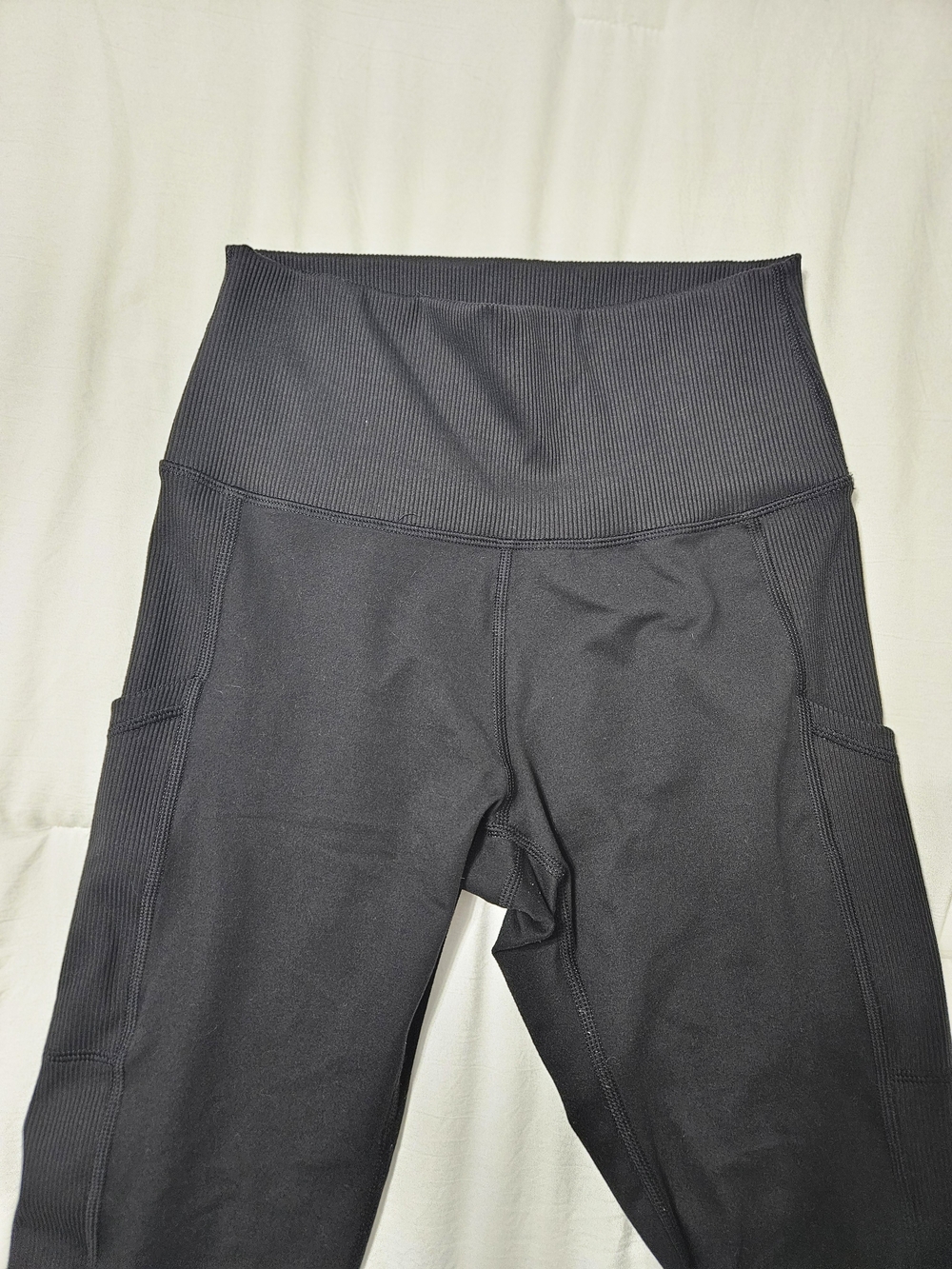 Aerie High-Waist Black Ribbed Detail Leggings with Side Pockets